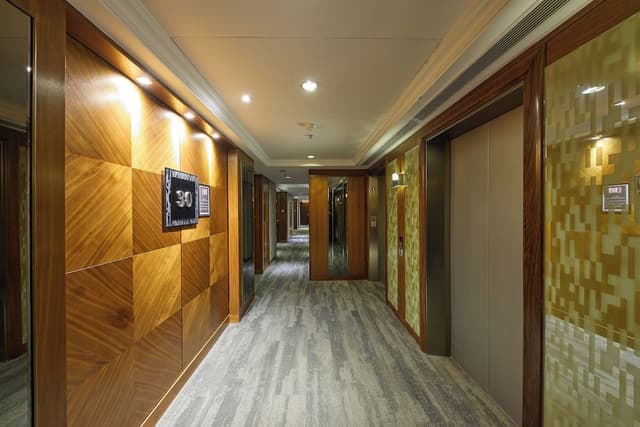 Executive Room (25-32/F)