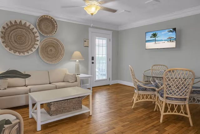 Family Suite, 1 King Bed with Sofa bed, Kitchen, Ground Floor (Innkeepers Suite)