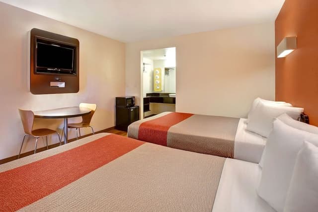 Standard Room, 2 Queen Beds, Non Smoking