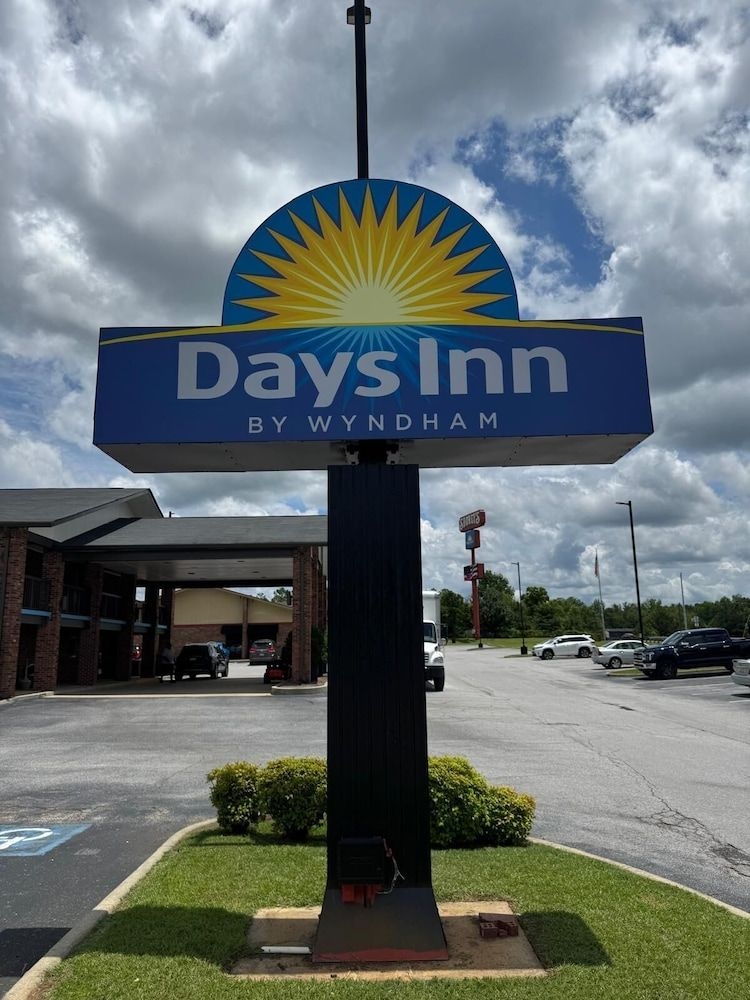 Inn of Clanton1