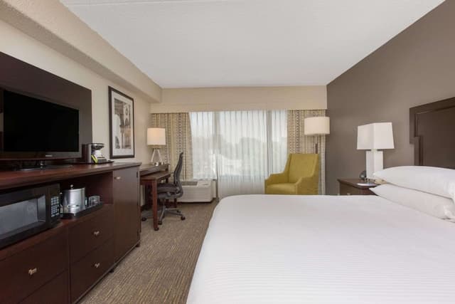 Room, 1 Queen Bed, Accessible, Non Smoking (Mobility)