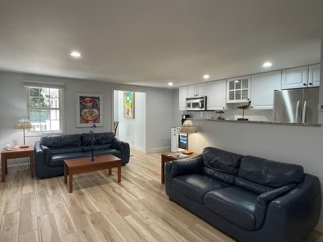 Upper Deluxe Two Bedroom Cottage
