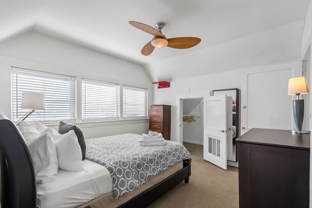 Standish House Apartment Duplex Home, 3 Bedrooms (71 Standish Ave NW, Atlanta GA 30309)