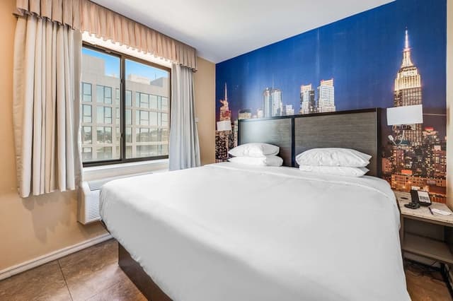 Room, 1 King Bed, Non Smoking