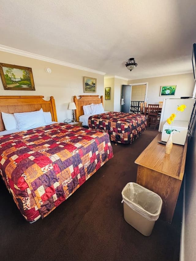 Deluxe Double Room, 2 Queen Beds, City View