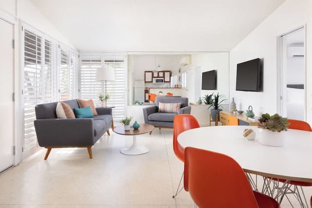 Luxury Suite, 1 King Bed, Accessible, Kitchen
