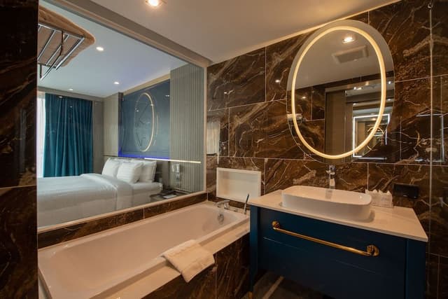 Premier Room (DEE Tower)