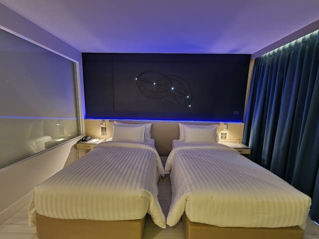 Superior Room (DEE Tower)