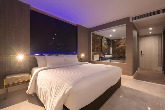 Premier Room (DEE Tower)