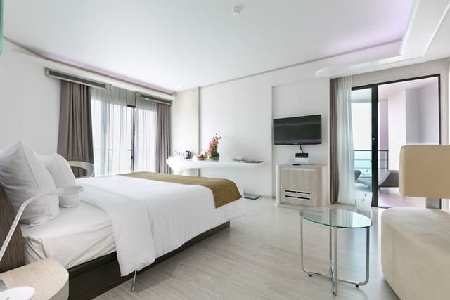 Premier Room