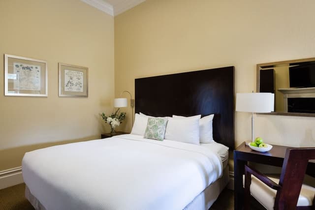 Healdsburg Interior King