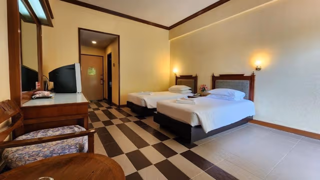 Deluxe Twin Room