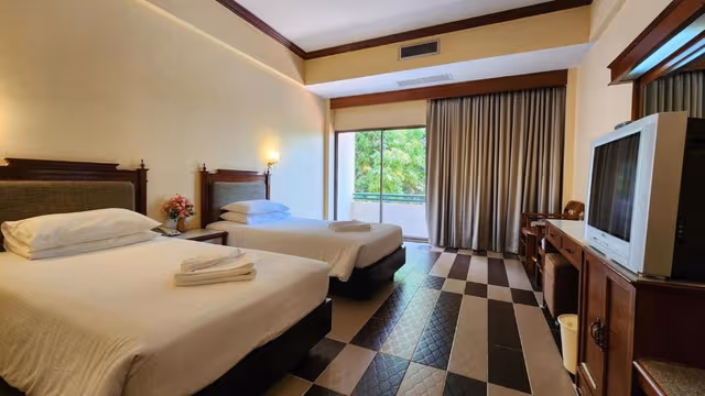 Deluxe Twin Room