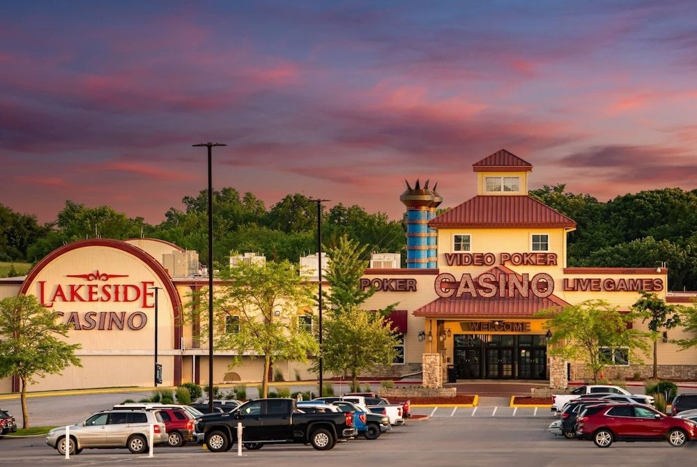 Lakeside Hotel Casino0