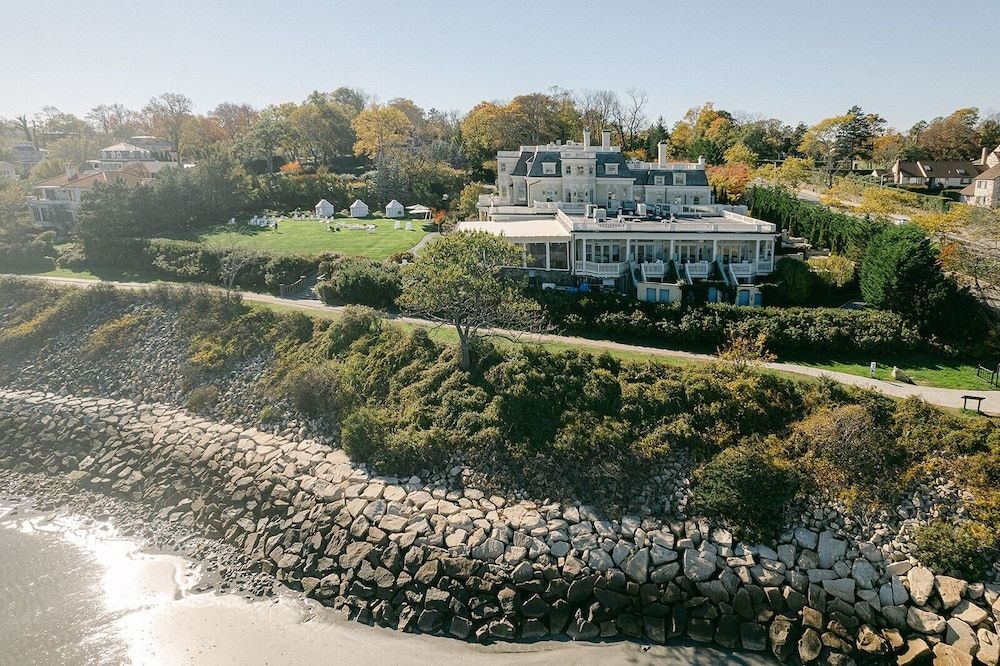 The Chanler at Cliff Walk3
