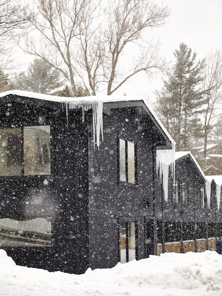Lake Placid Summit Hotel / Resort and Suites3