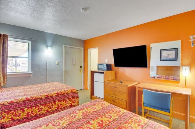 Standard Room, 2 Double Beds, Smoking