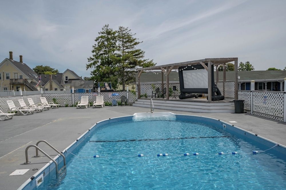 Jonathan Edwards Motel0