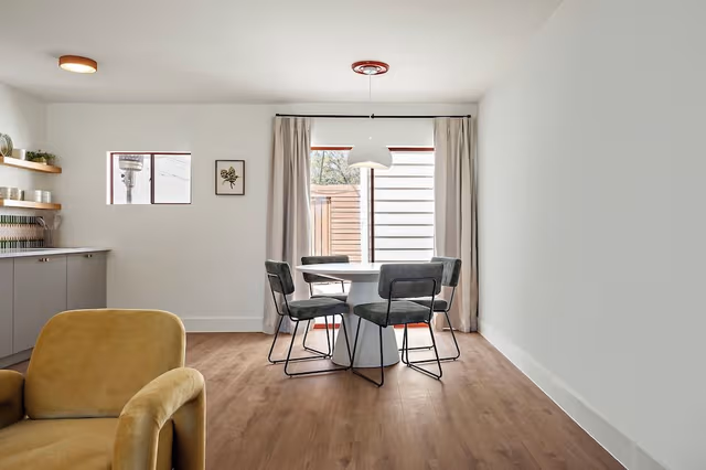 Deluxe Studio Suite