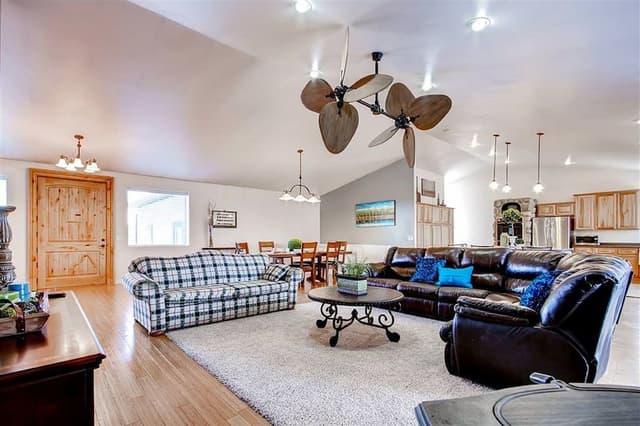 Family House, Multiple Bedrooms, Mountain View