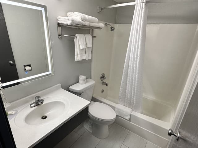 Room, 2 Queen Beds, Non Smoking