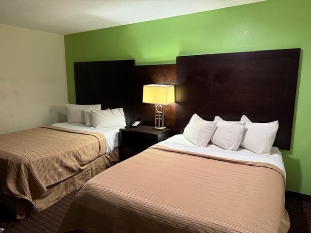 Standard Double Room, 2 Queen Beds
