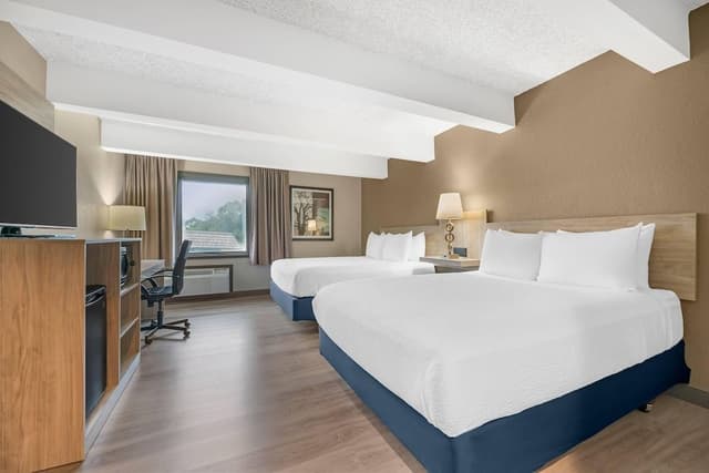 Standard Room, 2 Queen Beds, Non Smoking
