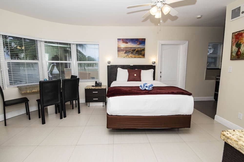 Caribbean Resort by the Ocean Caribbean Resort by the Ocean