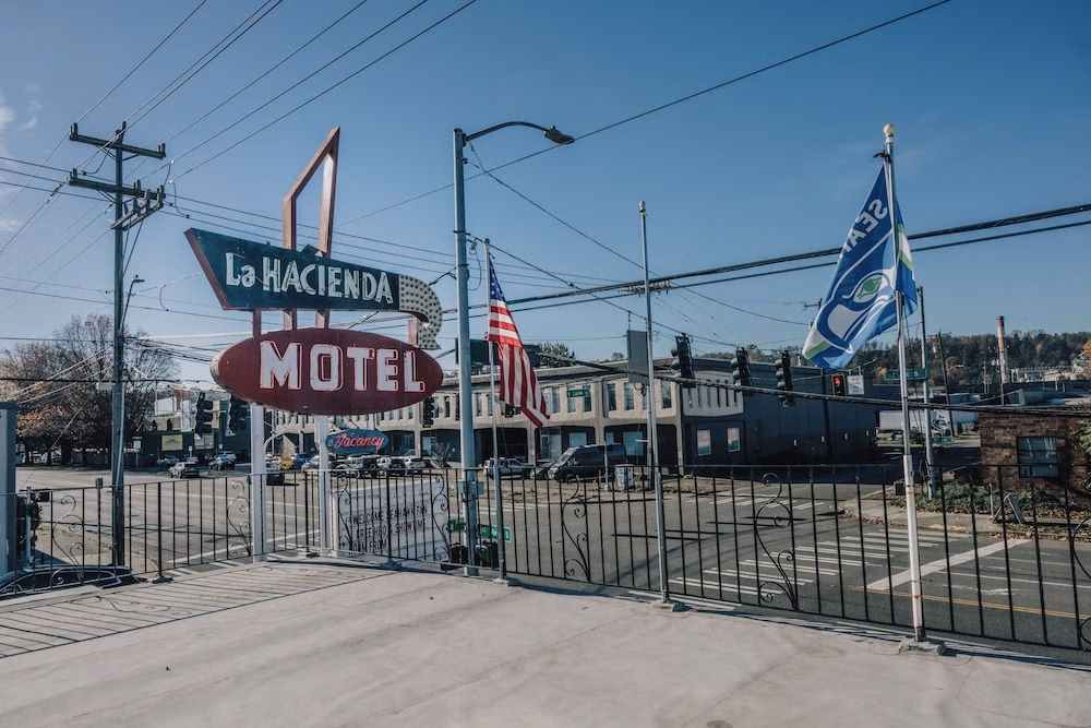 La Hacienda Motel3