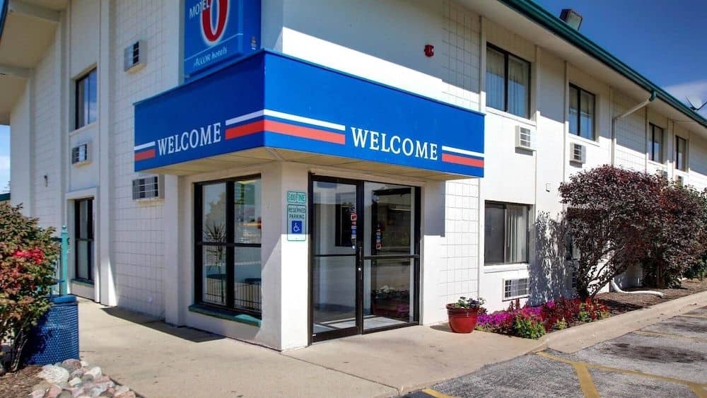 Motel 6 Normal - Bloomington Area Motel 6 Normal - Bloomington Area