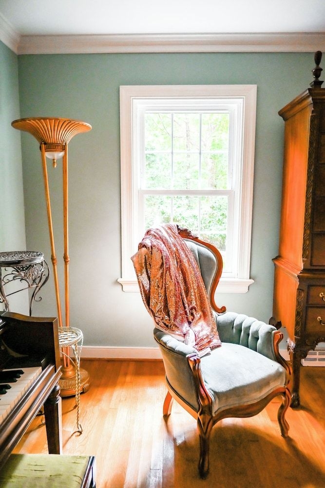 Colonial Gardens Bed & Breakfast1