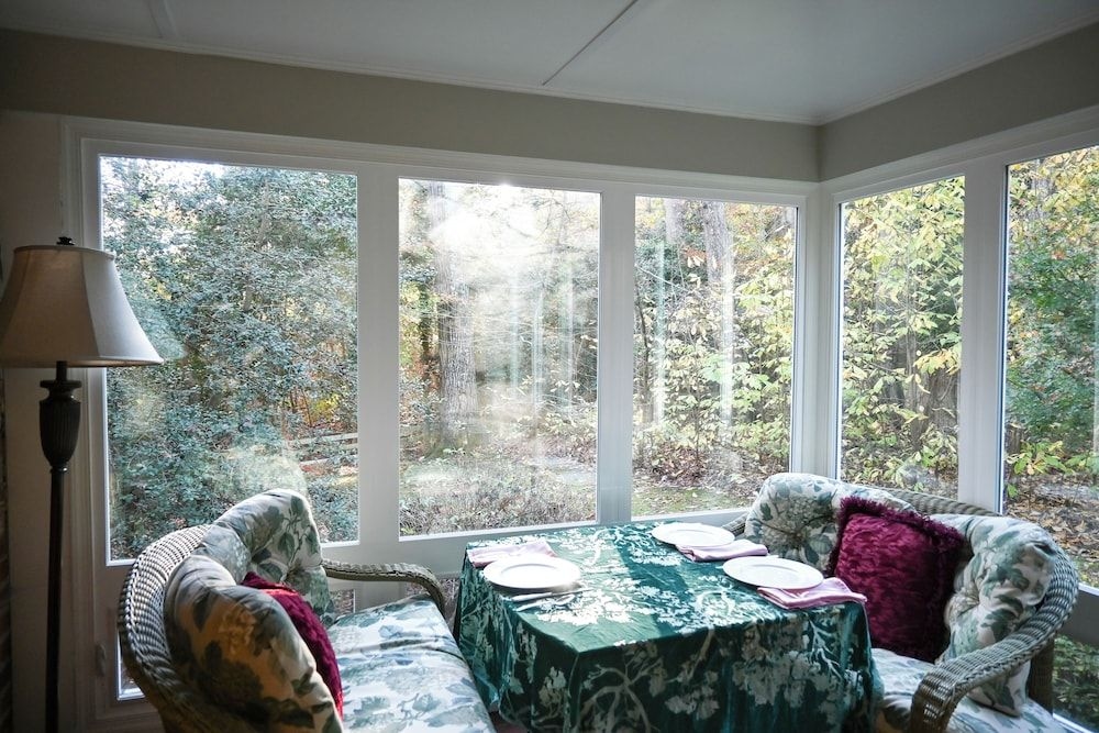 Colonial Gardens Bed & Breakfast2