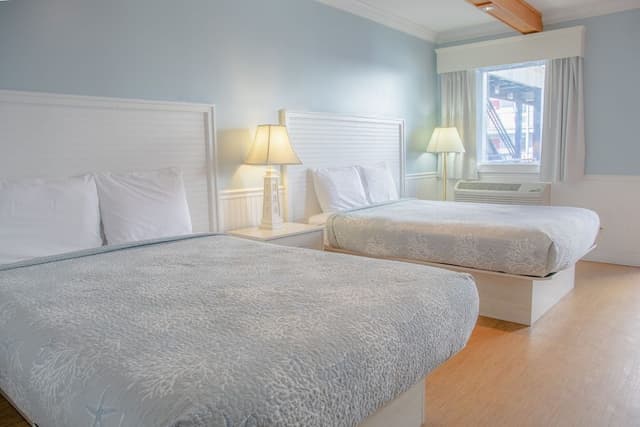Two Queen Size Bed