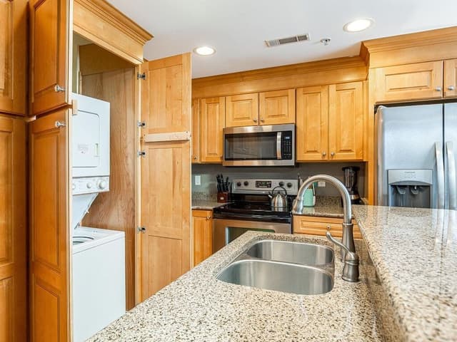 Condo, Multiple Beds, Pool Access, Beach View (#125 - Pets)