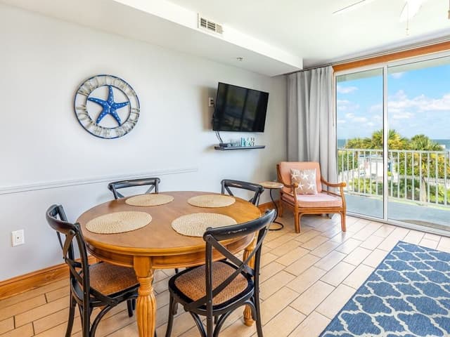 Condo, Multiple Beds, Pool Access, Beach View (#122 - No Pets)