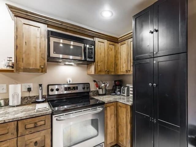 Condo, 1 Bedroom