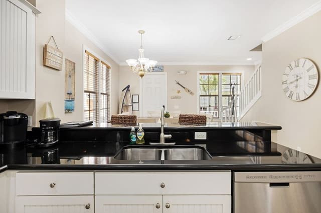 Deluxe Townhome, 2 Bedrooms