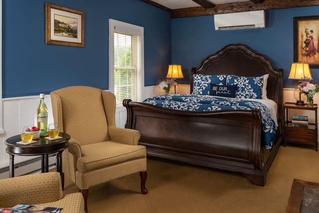 Room, Private Bathroom (Arundel Room)