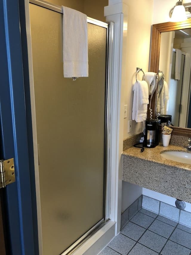 Economy Room, 1 Queen Bed (Near Ice Machine)