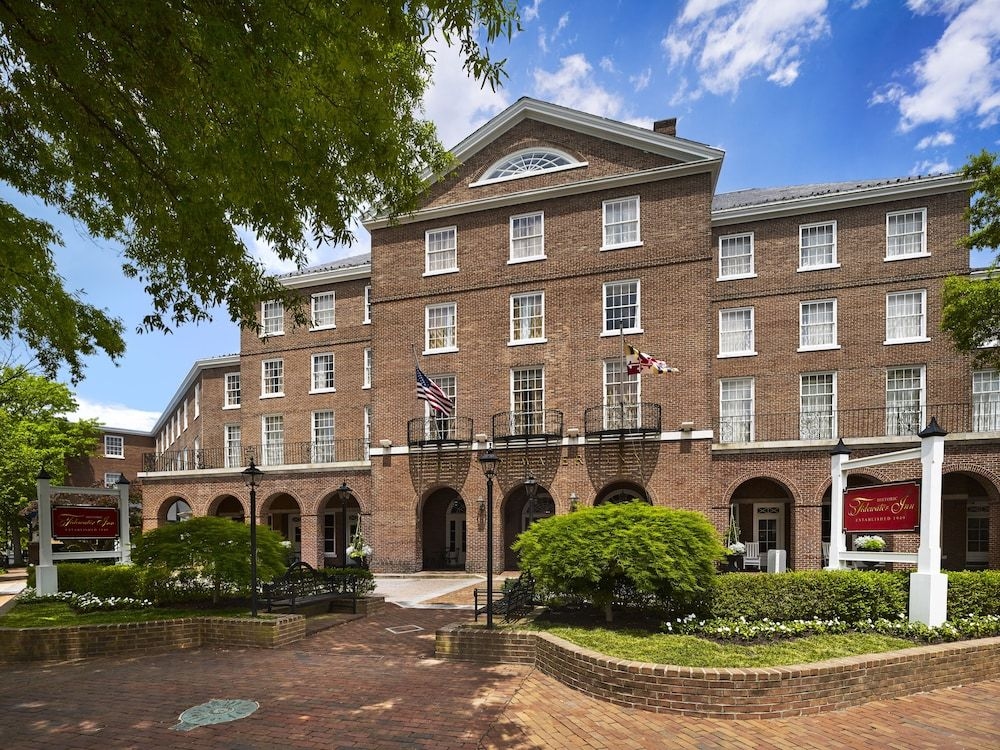 The Tidewater Inn1