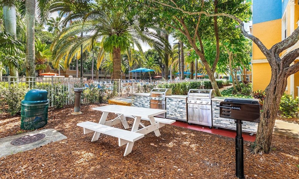 Mizner Place at Weston Town Center4