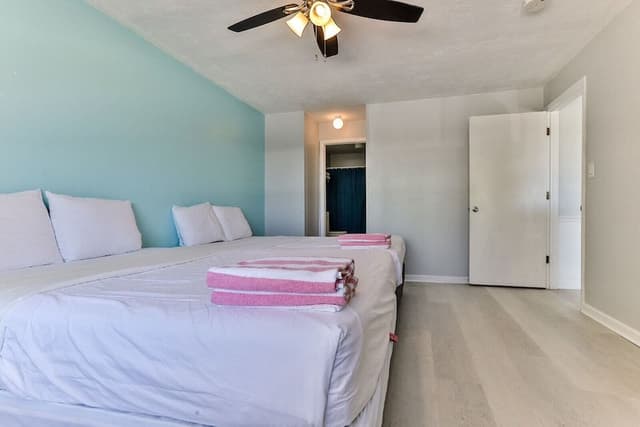 Deluxe Condo