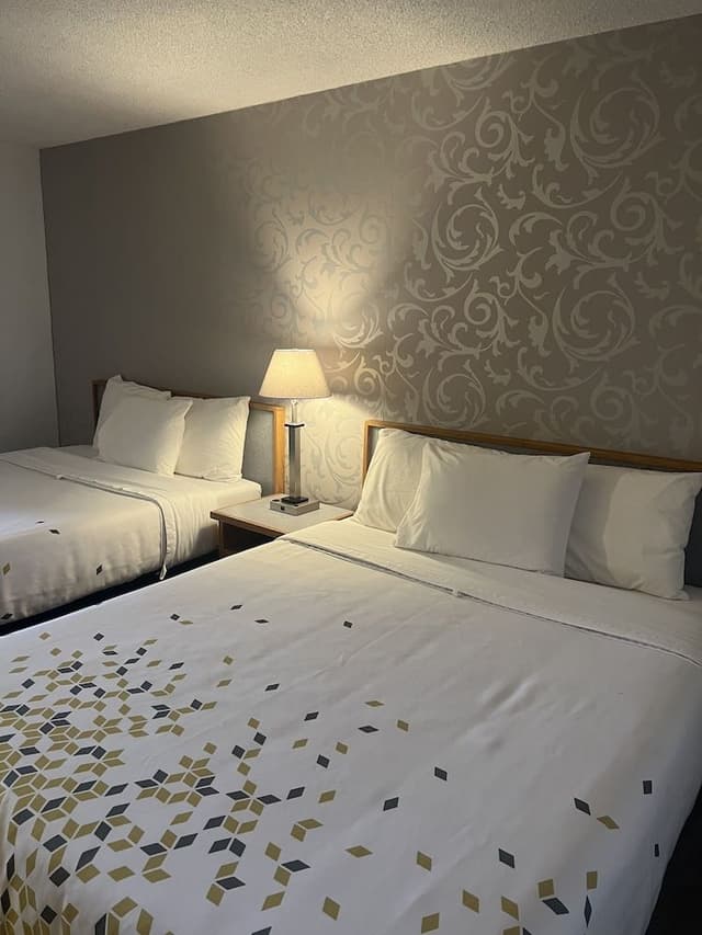Standard Room, 2 Queen Beds, Non Smoking