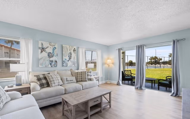Condo, 2 Bedrooms, Patio, Courtyard View