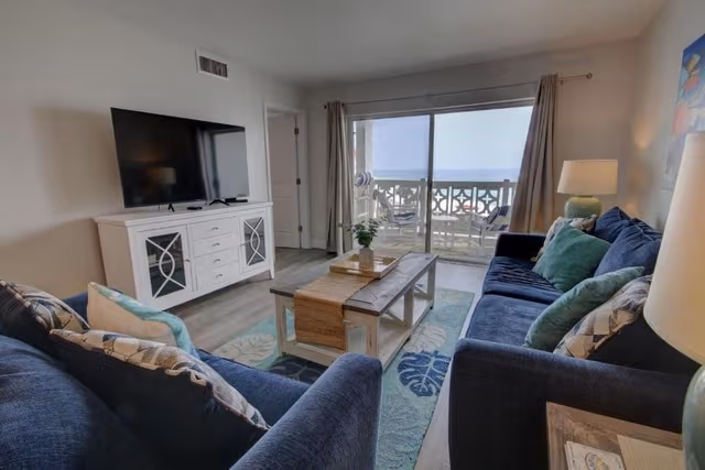 Condo, 2 Bedrooms, Patio, Courtyard View