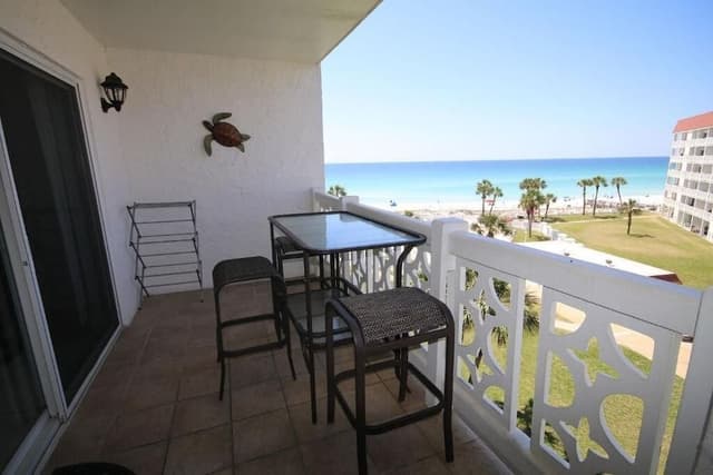 Condo, 2 Bedrooms, Patio, Courtyard View