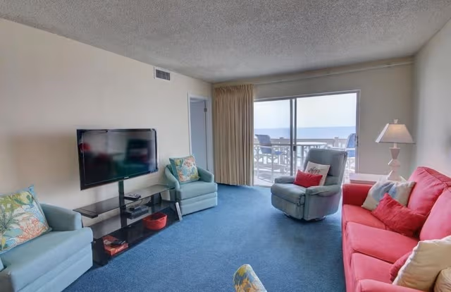 Condo, 2 Bedrooms, Patio, Courtyard View