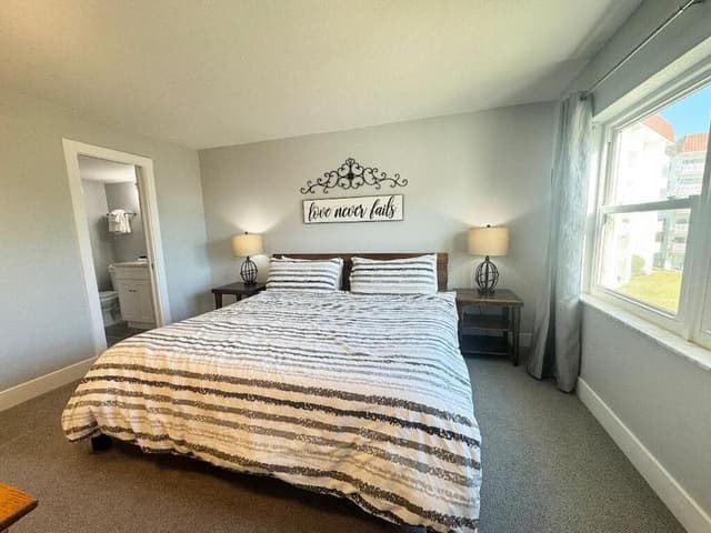 Condo, 2 Bedrooms, Patio, Courtyard View