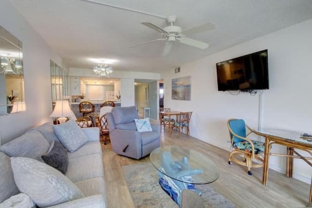 Condo, 2 Bedrooms, Patio, Courtyard View