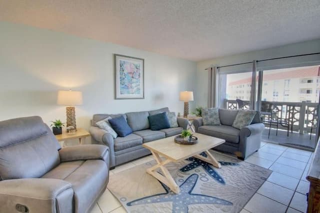 Condo, 2 Bedrooms, Patio, Courtyard View